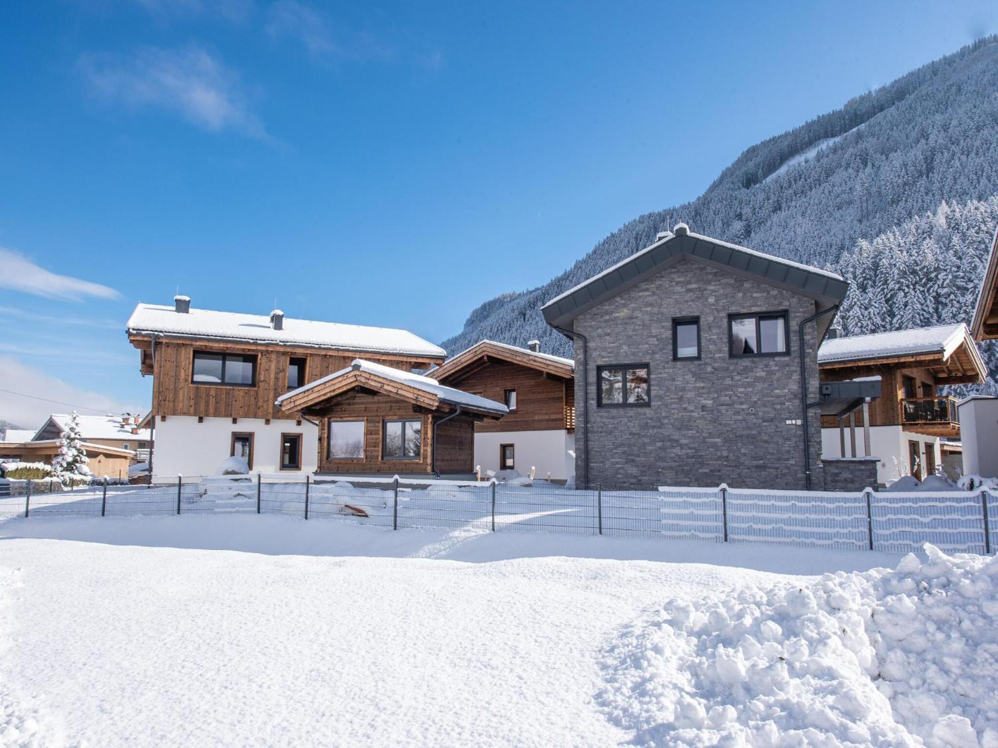 The Village Chalet Stone House Wald im Pinzgau Exterior photo