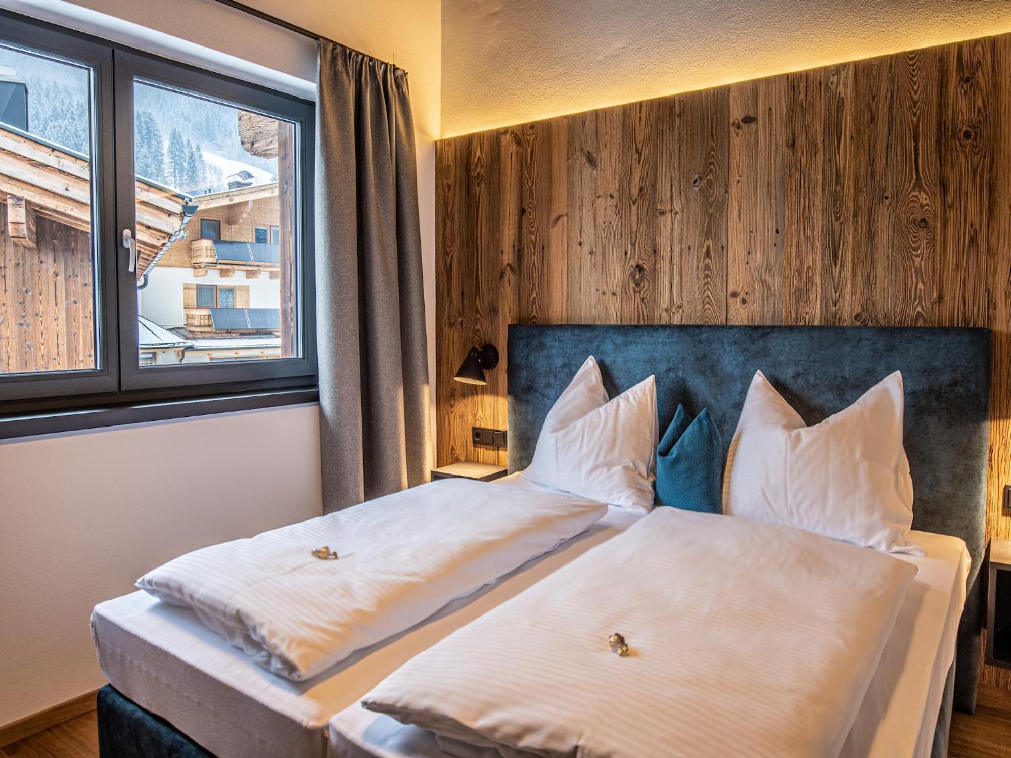 The Village Chalet Stone House Wald im Pinzgau Exterior photo