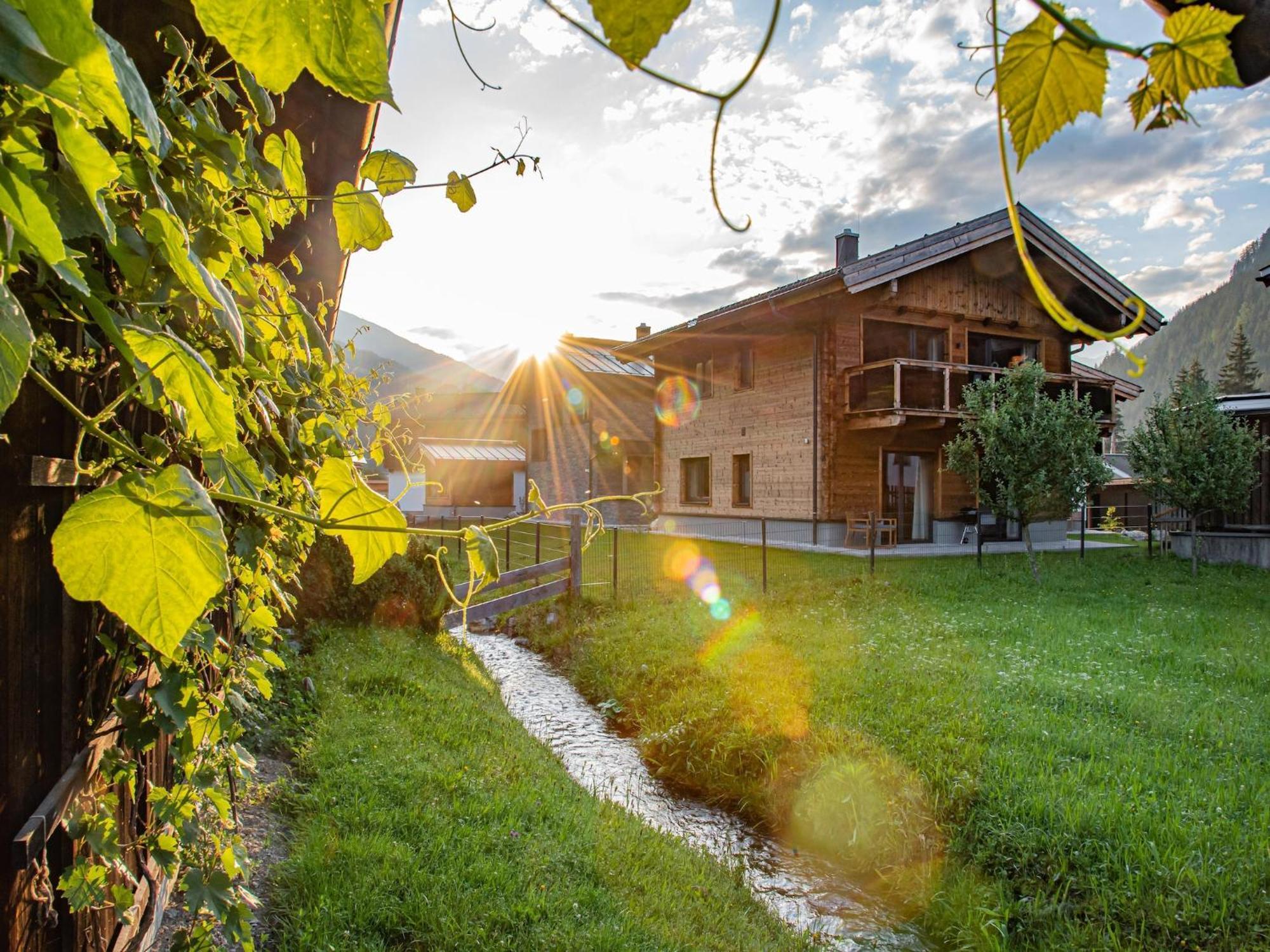 The Village Chalet Stone House Wald im Pinzgau Exterior photo