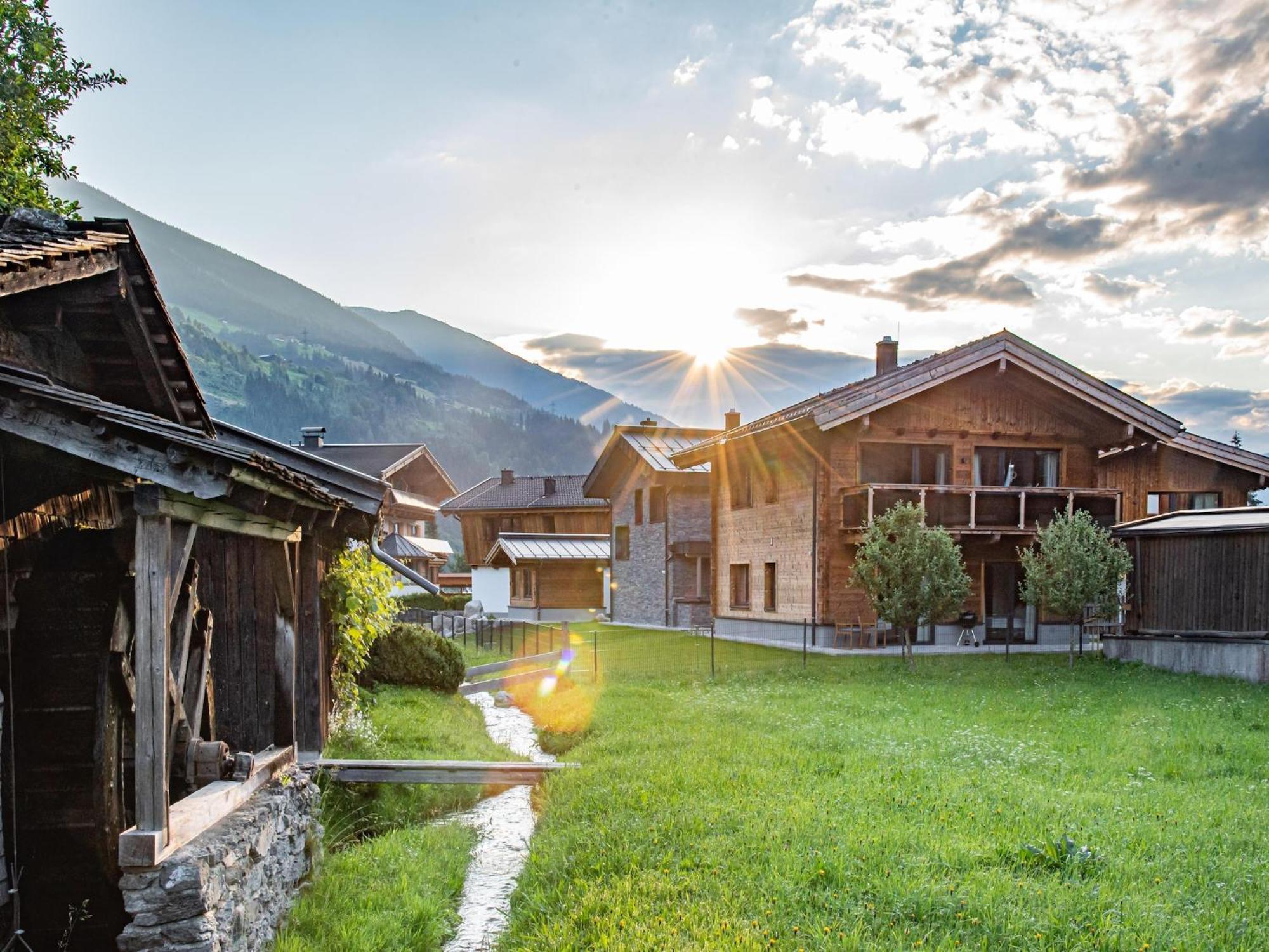 The Village Chalet Stone House Wald im Pinzgau Exterior photo