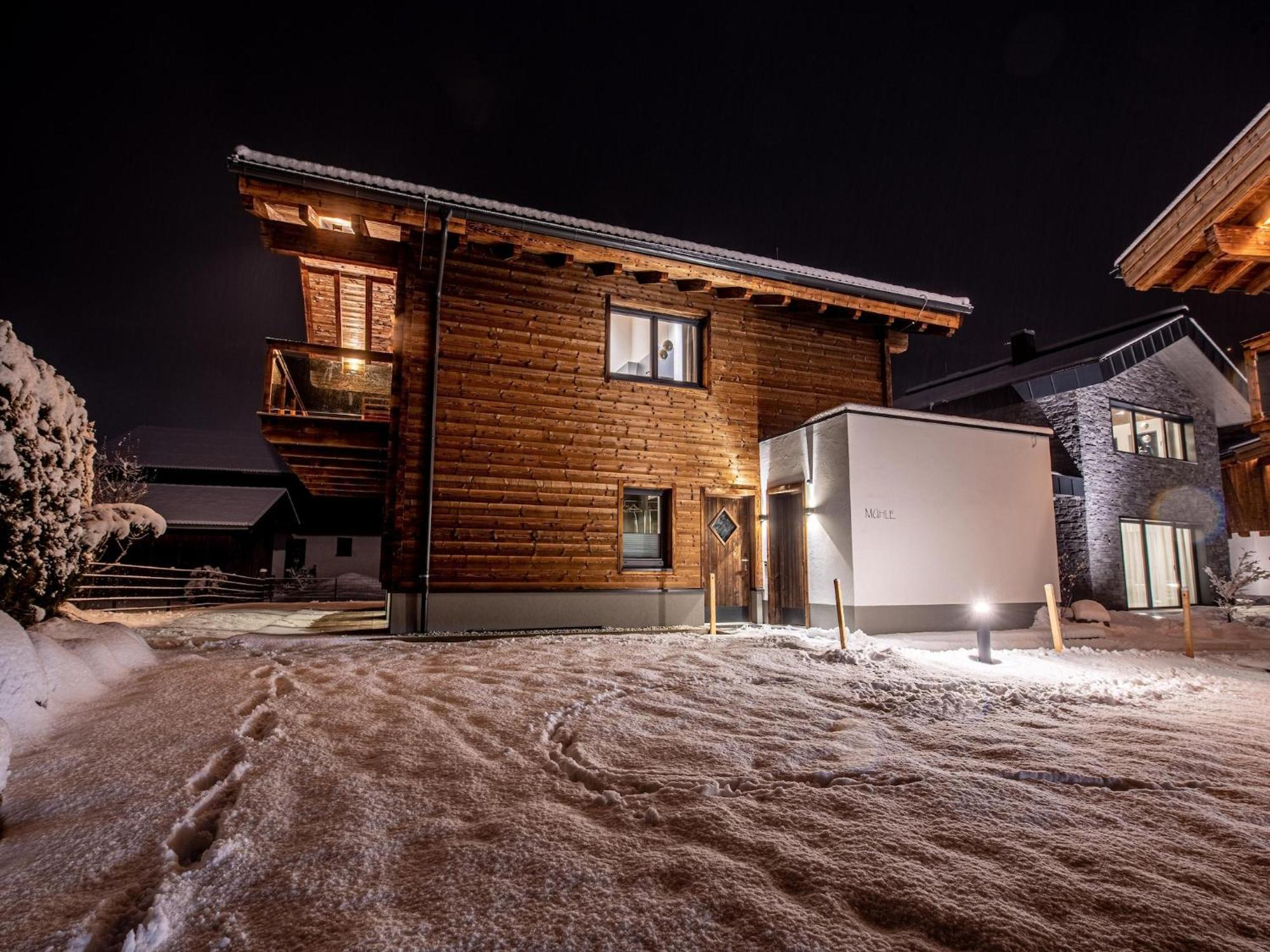The Village Chalet Stone House Wald im Pinzgau Exterior photo