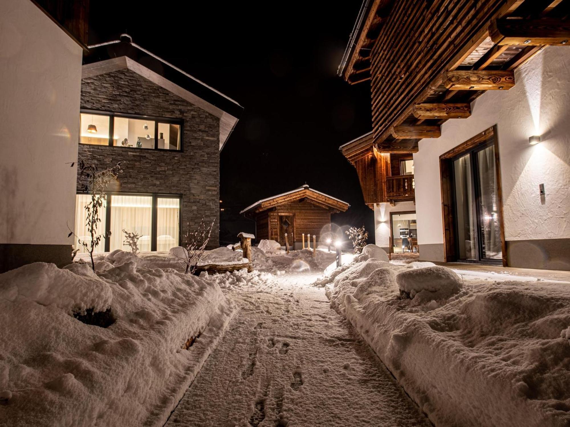 The Village Chalet Stone House Wald im Pinzgau Exterior photo